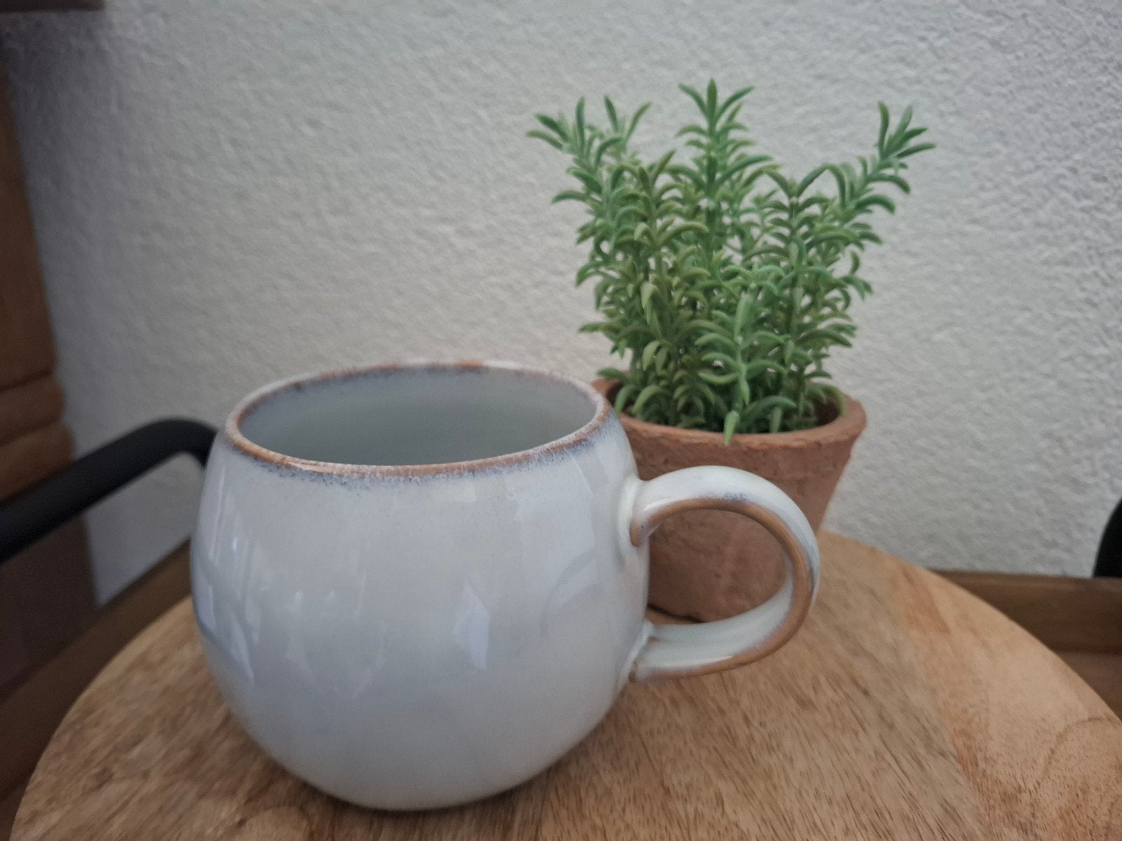 Mooie nieuwe ronde mok steengoed Dille & Kamille, Ophalen of Verzenden