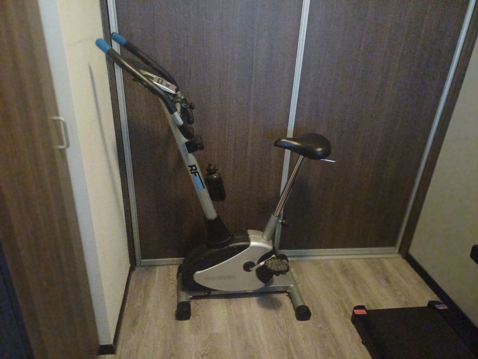 Hometrainer RF in goede staat, Gebruikt, Ophalen of Verzenden, Metaal, Benen
