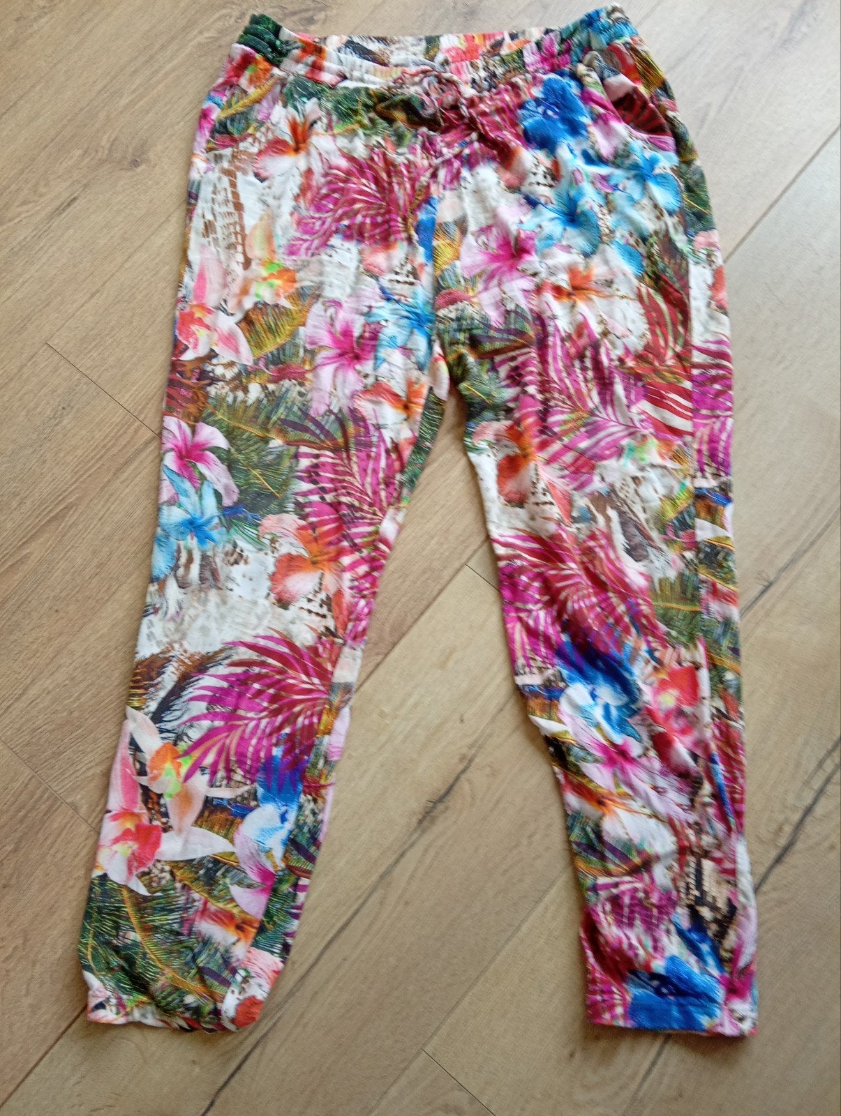 Miss Etam Bloemenprint Broek Maat 44, Meerkleurig, Maat 42/44 (L), Ophalen of Verzenden, Miss Etam