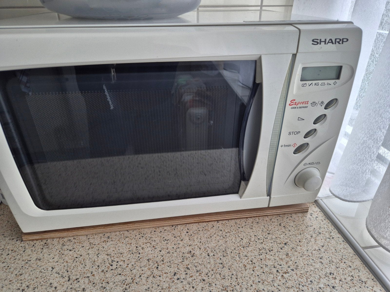Sharp Express Magnetron R-234(W) - Wit, 800W, Witgoed en Apparatuur, Ophalen, Gebruikt, Magnetron, Draaiplateau