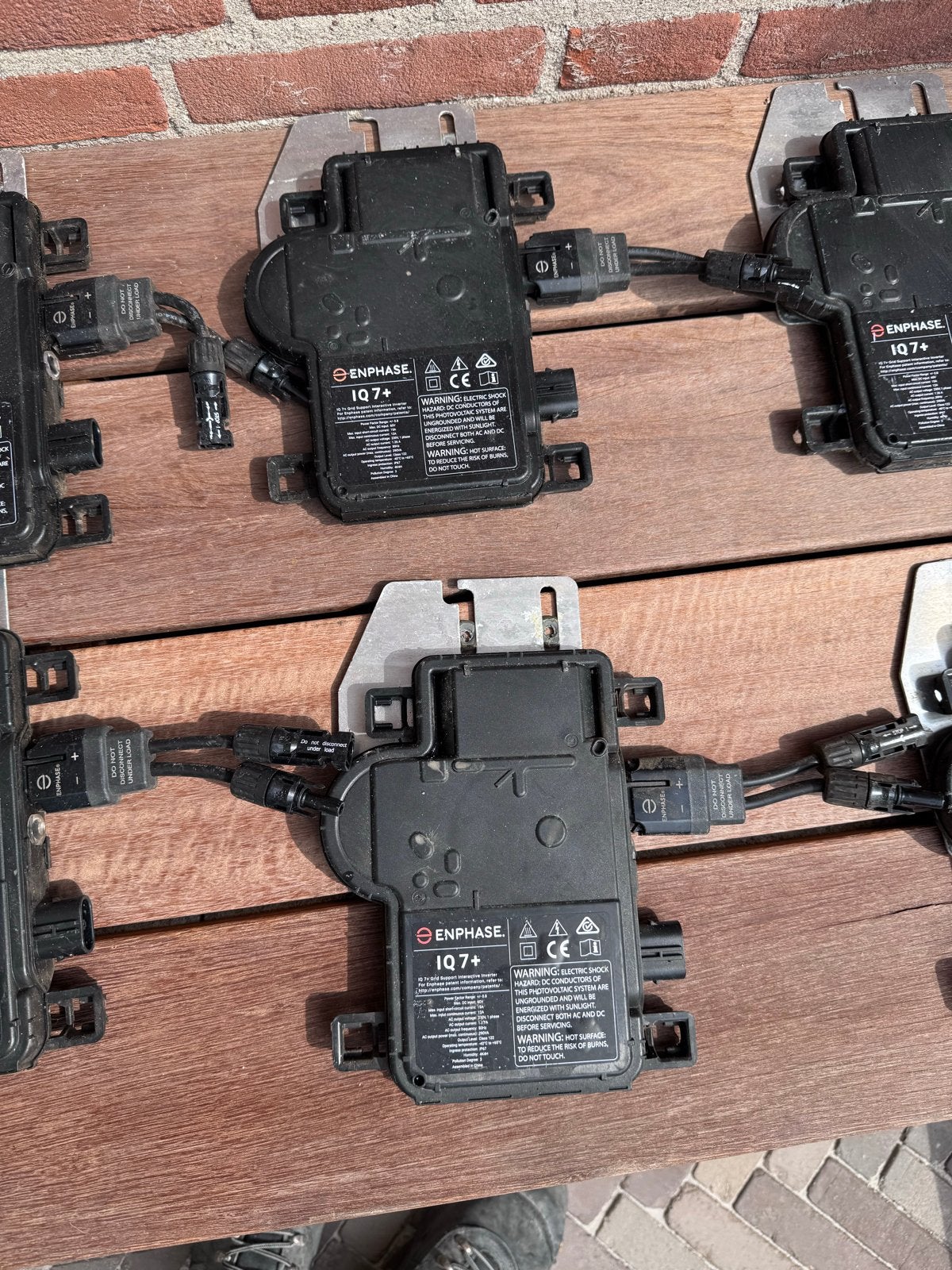 Gebruikte Enphase IQ7+ micro-omvormers (12 stuks), Doe-het-zelf en Verbouw, Zonnepanelen en Toebehoren, Ophalen, Gebruikt, Overige typen