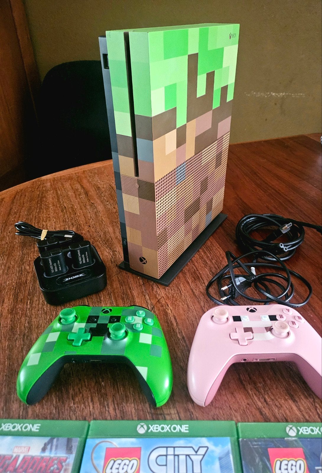 Xbox One S Minecraft Limited Edition met controllers en gam, Spelcomputers en Games, Met 2 controllers, Xbox One S, Ophalen of Verzenden