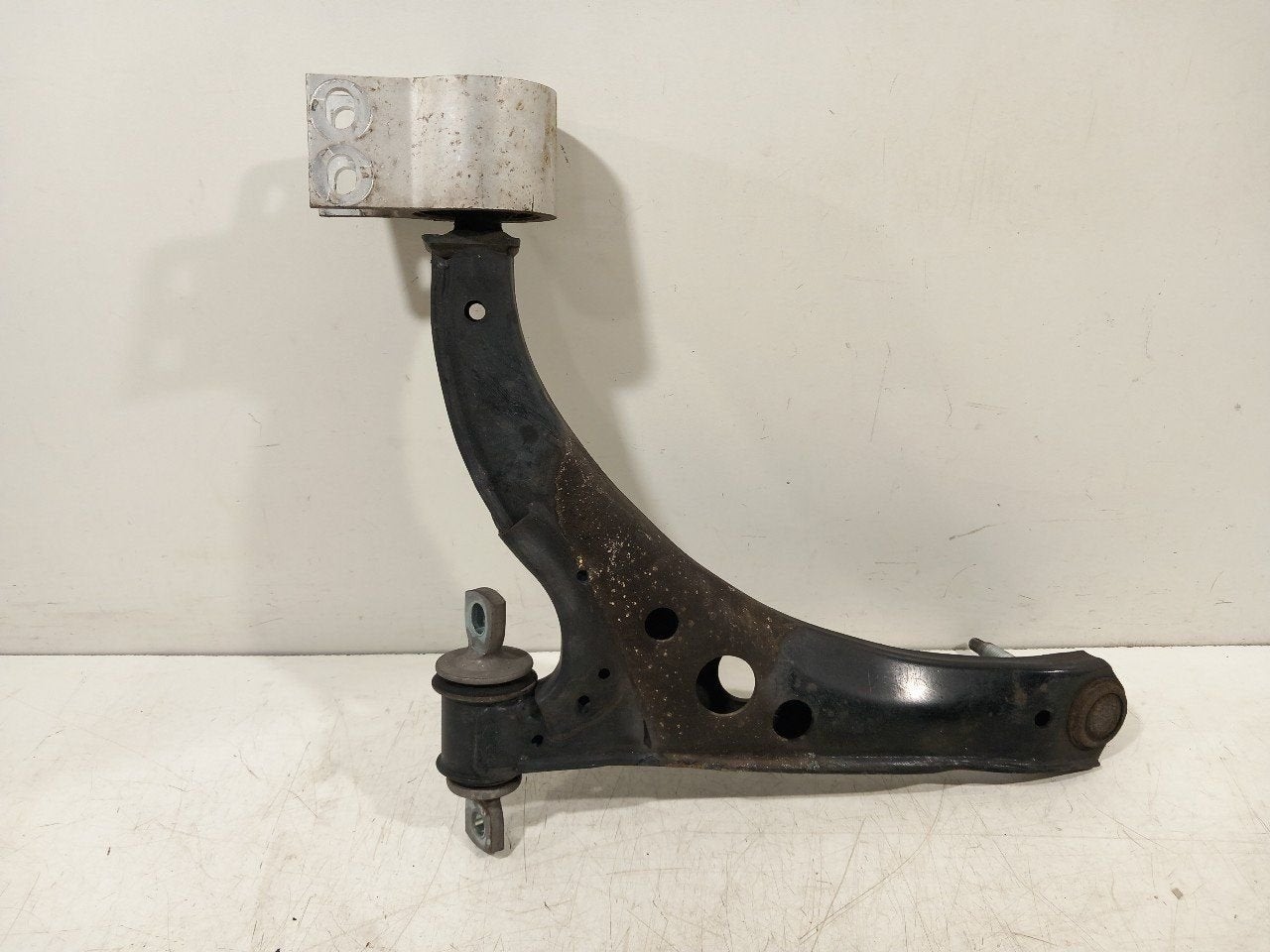 Draagarm rechts voor Opel Astra, Onderdelen@venauto.nl, Van der Ven Autorecycling B.V., Gebruikt, Ettenseweg 76, 4706 PB Roosendaal, The Netherlands