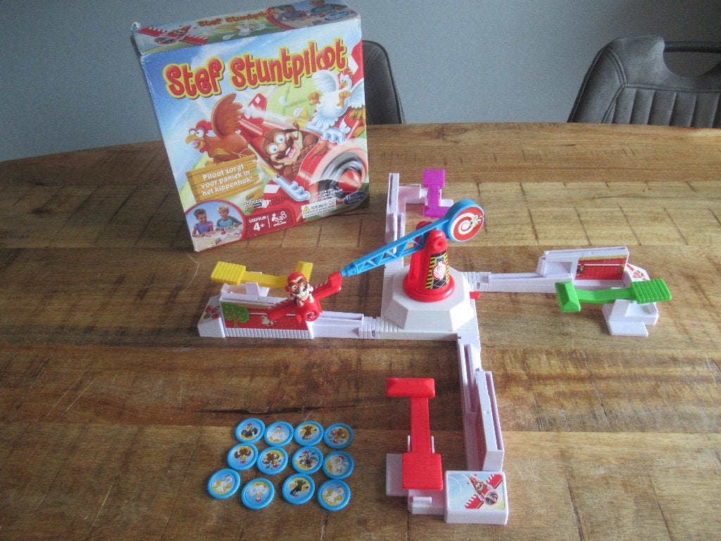 Als Nieuw spel Stef stuntpiloot van MB spellen., Ophalen of Verzenden, Zo goed als nieuw, Hasbro