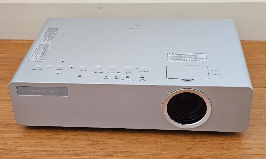 Panasonic PT-LB80NT 3LCD projector - beamer, Audio, Tv en Foto, Beamers, Gebruikt, LCD, HD (720), Ophalen of Verzenden