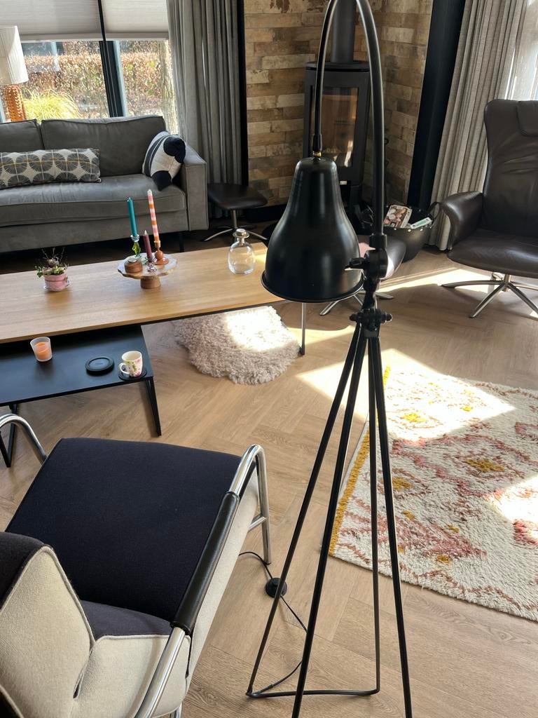 Zwarte staande lamp, hoge schemerlamp, Ophalen of Verzenden, Gebruikt, Metaal, 150 tot 200 cm