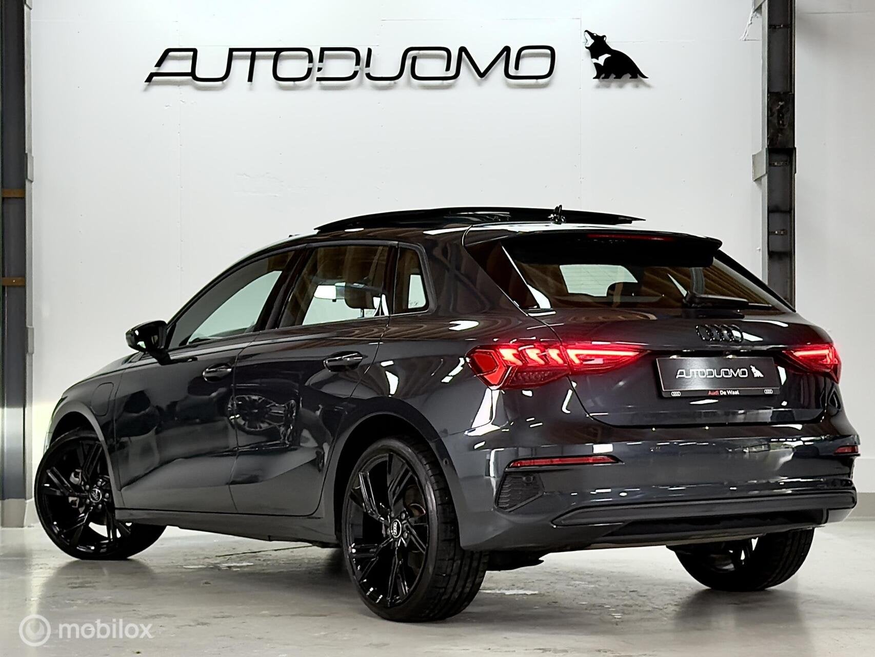 Audi A3 Sportback 40 TFSI e S Line | Pano | 360 | ACC | Stoe, Dealer onderhouden, Gebruikt, 4 cilinders, 71 km/l
