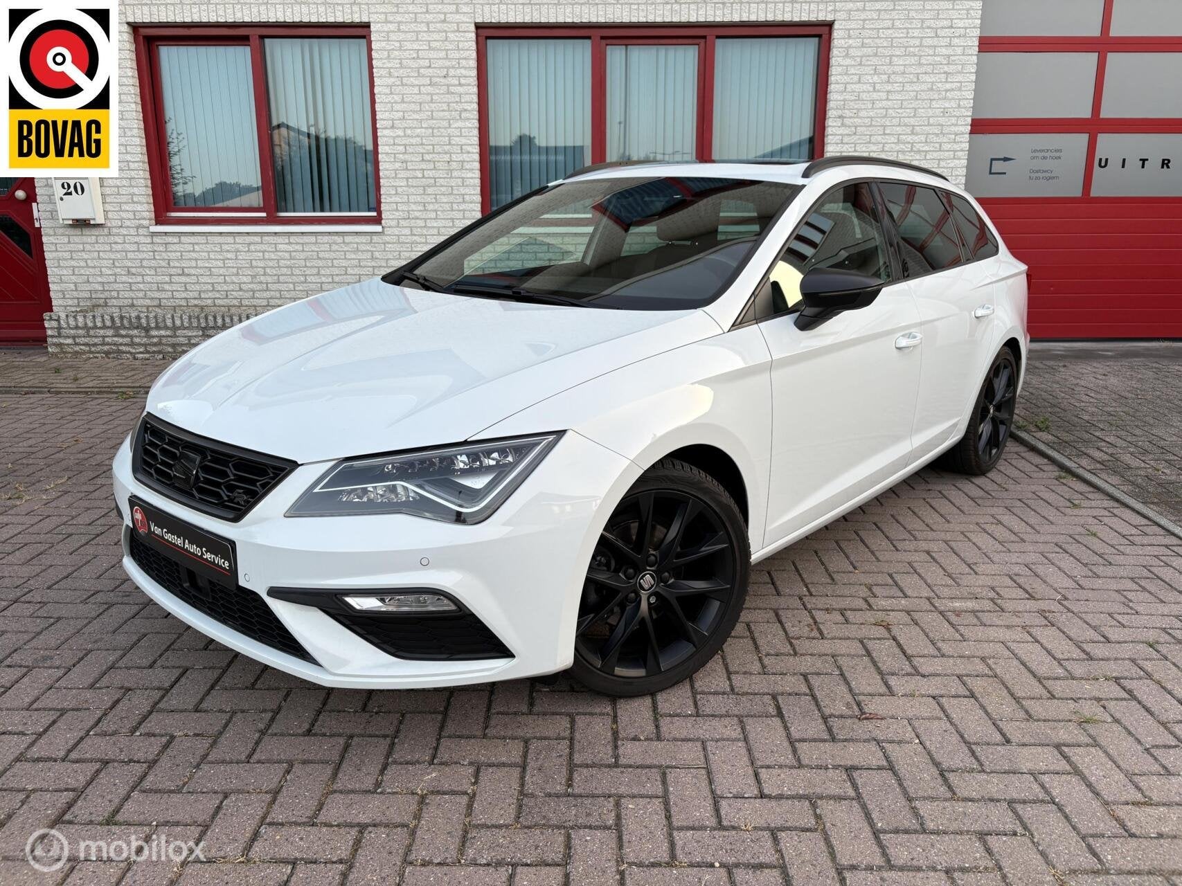 Seat Leon Sportstourer 1.5 TSI FR PANODAK/NAVI/BEATS AUDIO, Auto's, Seat, Voorwielaandrijving, 4 cilinders, 150 pk, Leon