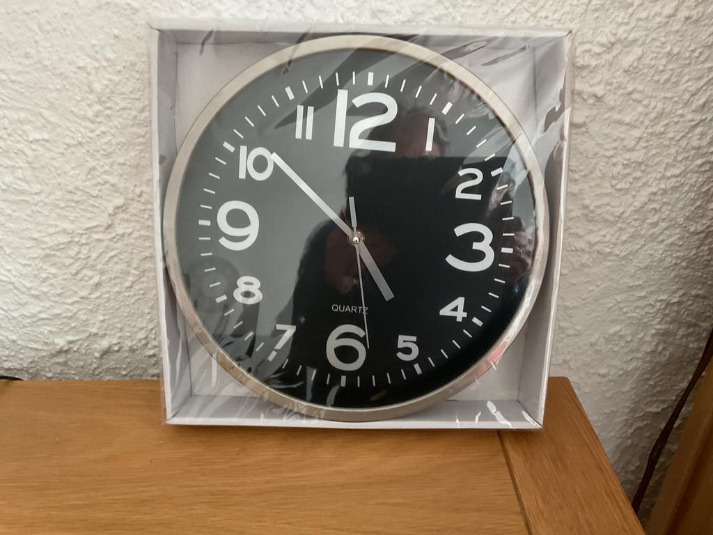 Klok nog nieuw in verpakking, Ophalen of Verzenden, Nieuw, Wandklok