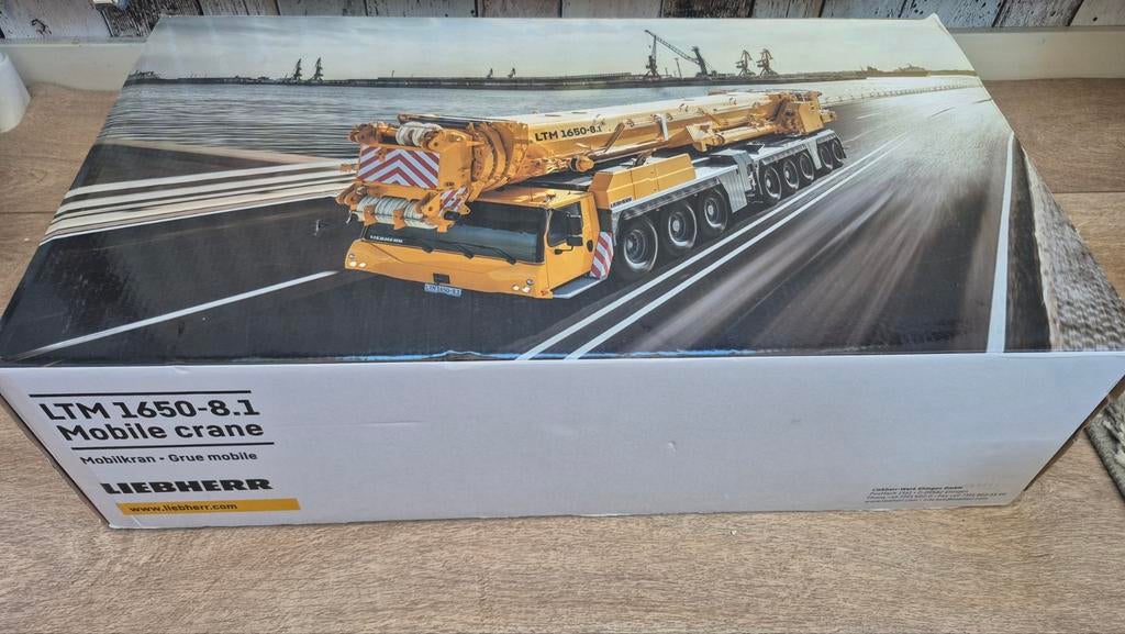 Liebherr ltm 1650 8.1, Ophalen, Zo goed als nieuw, Hijskraan, Tractor of Landbouw