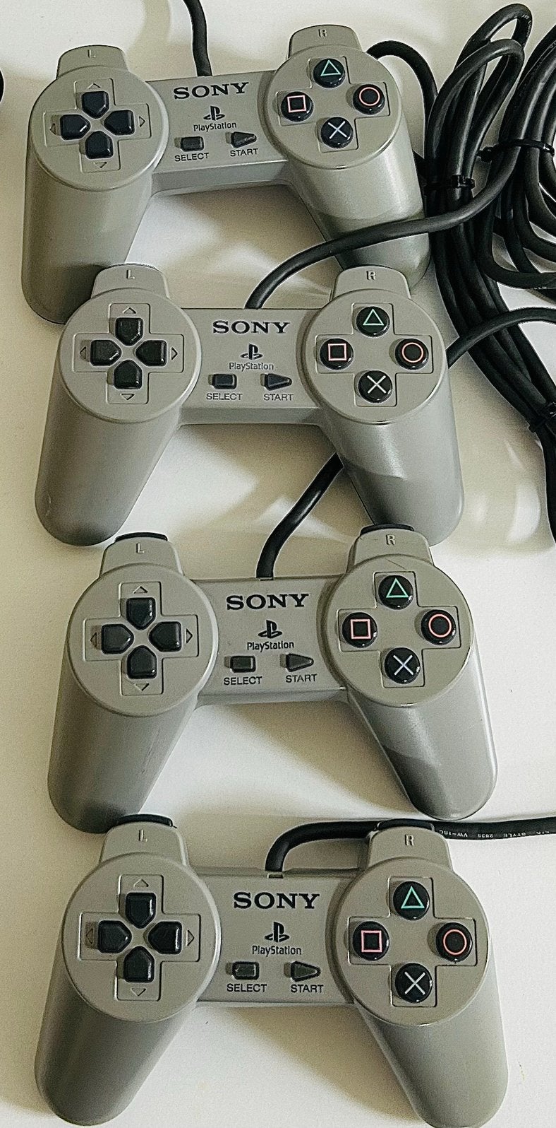 | 4 Orginele PlayStation 1 Controllers |, Spelcomputers en Games, Spelcomputers | Sony PlayStation Consoles | Accessoires, Zo goed als nieuw