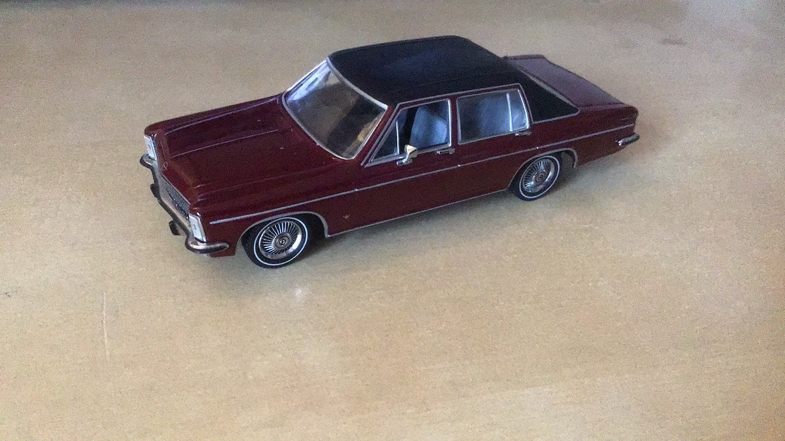 MINICHAMPS OPEL DIPLOMAT MODEL B 1969-1977 BIJZONDER MOOI !, Ophalen of Verzenden, Zo goed als nieuw