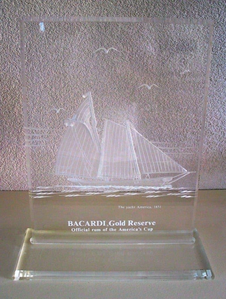 Uniek Bacardi item Americas Cup plaque 1851 yacht America, Verzenden, Zo goed als nieuw, Overige typen