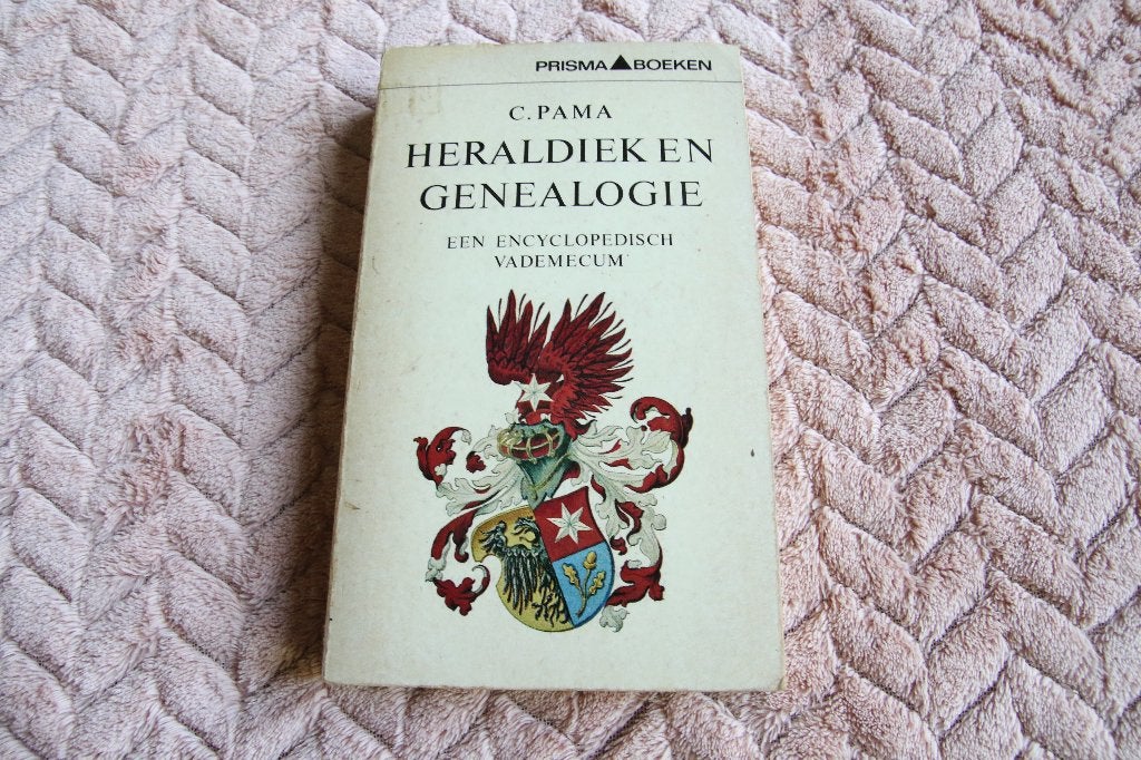 Heraldiek en genealogie. C Pama, Ophalen of Verzenden, Gelezen