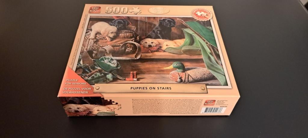 King puzzel 500 stukjes.  Puppies on stairs., Ophalen of Verzenden, 500 t/m 1500 stukjes, Zo goed als nieuw