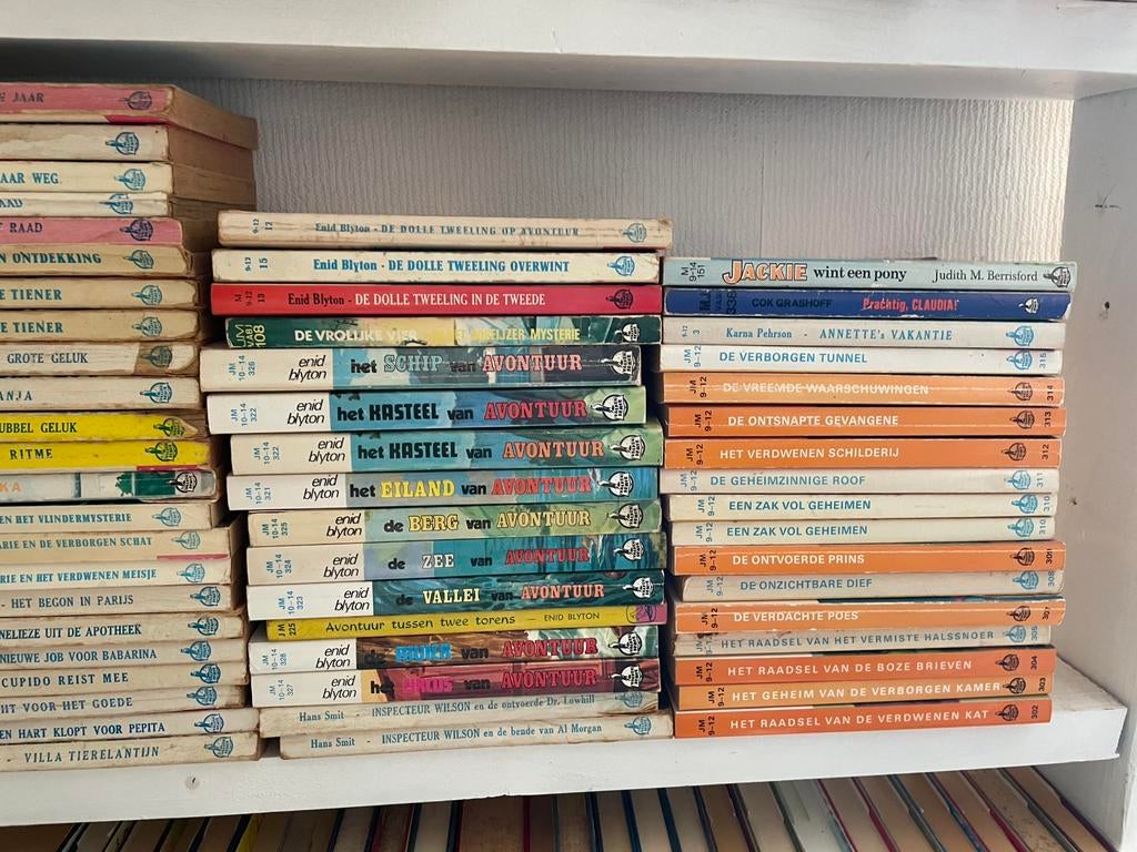 Boeken van Valk serie, Ophalen of Verzenden, Zo goed als nieuw