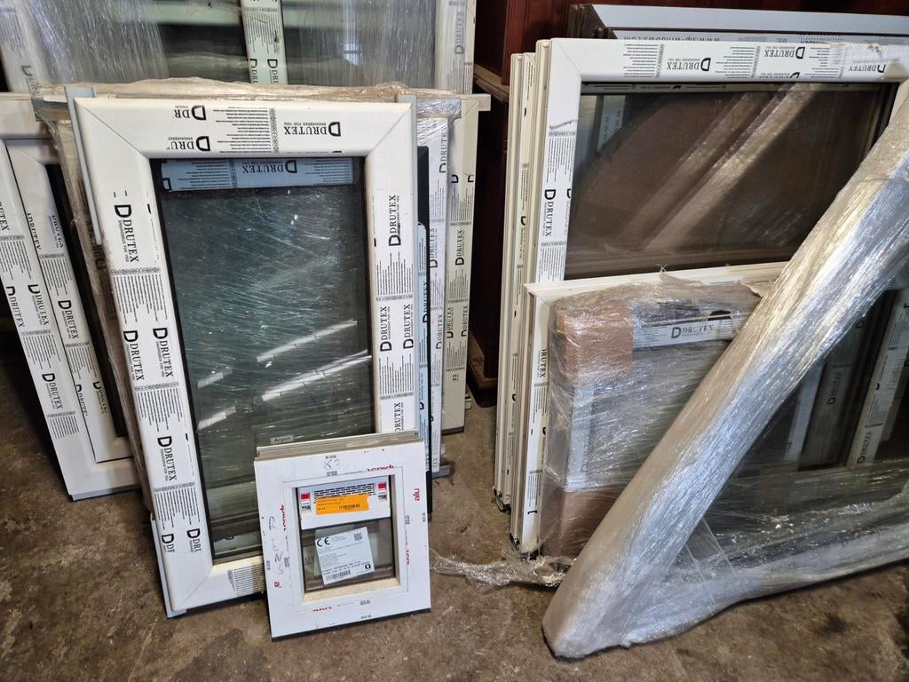 diverse kunstof kozijnen HR++ wisselend voorraad, Kunststof, Raamkozijn, 75 tot 150 cm, Ophalen