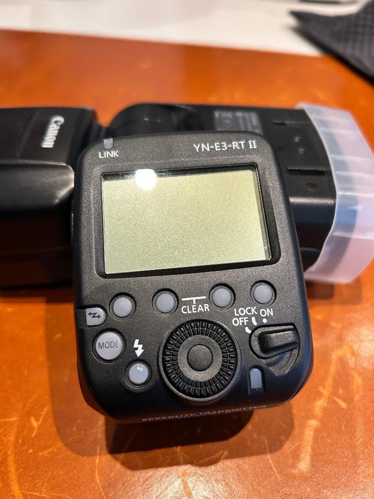 Yongnuo YN-E3-RT II – RT Radio Trigger voor Canon (ZGAN), Ophalen, Zo goed als nieuw, Canon