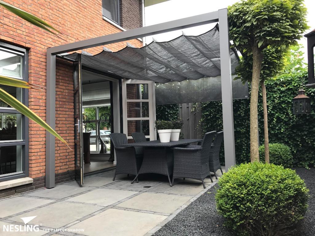 Nesling OPTIVA pergola aluminium 319x319 met Harmonicadoek