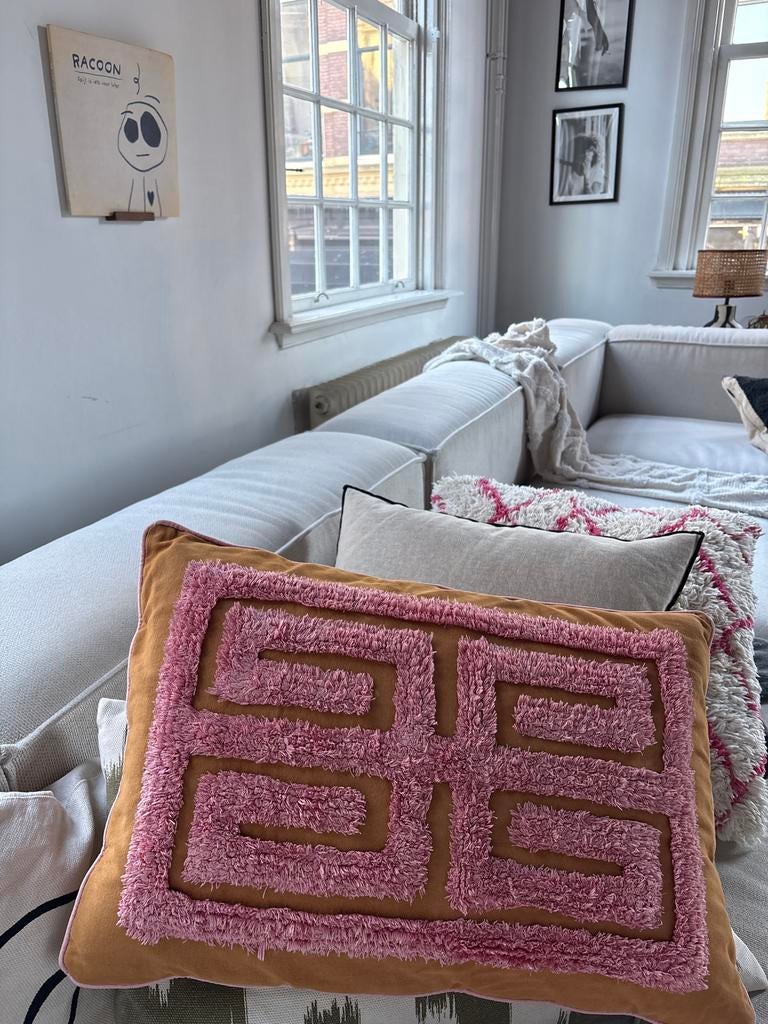 Decoratief Kussen merk Palais, Huis en Inrichting, Woonaccessoires | Kussens, Ophalen of Verzenden, Zo goed als nieuw, Bruin, Rechthoekig