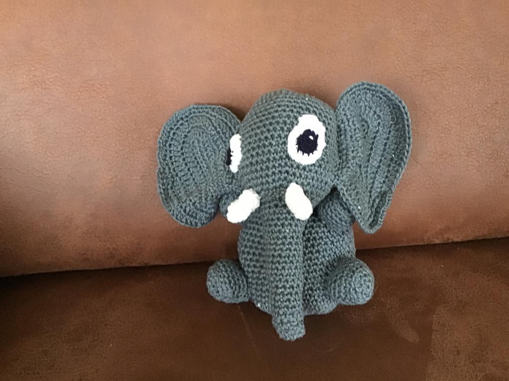Olifantje oscar, Kinderen en Baby's, Speelgoed | Knuffels en Pluche, Ophalen of Verzenden, Nieuw, Olifant