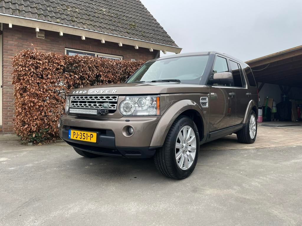 Land Rover Discovery 3.0 TD V6 AUT 2012 Bruin, Auto's, Land Rover, Automaat, Beige, 2993 cc, Bruin