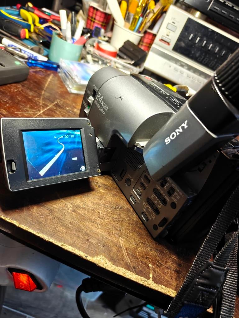 Sony CCD-TRV21E Video8 Camcorder – Met adapter, Ophalen of Verzenden