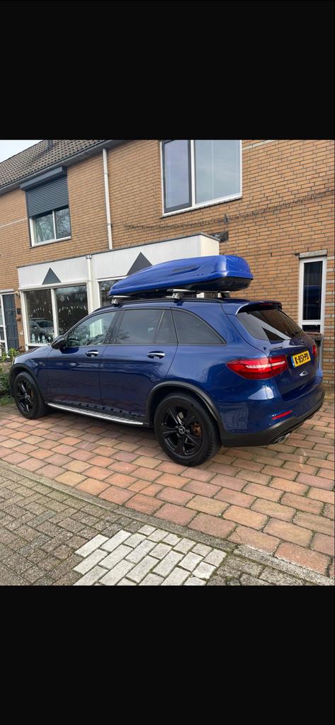 Blauw gewrapte dakkoffer - Ruimte voor al je spullen!, Auto diversen, Dakkoffers, Gebruikt, Ophalen of Verzenden