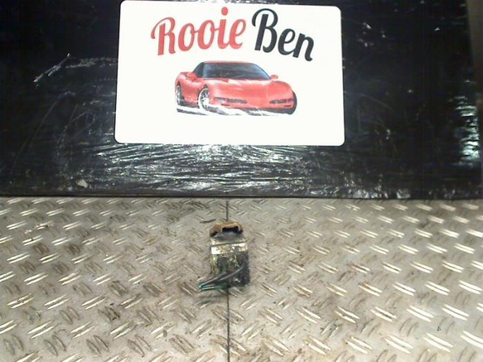 Remdrukverdeler van een Opel Tigra, Gebruikt, -, -, Opel