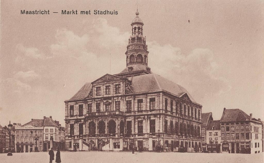 Maastricht – Markt met Stadhuis., Ophalen of Verzenden, Voor 1920, Ongelopen, Limburg