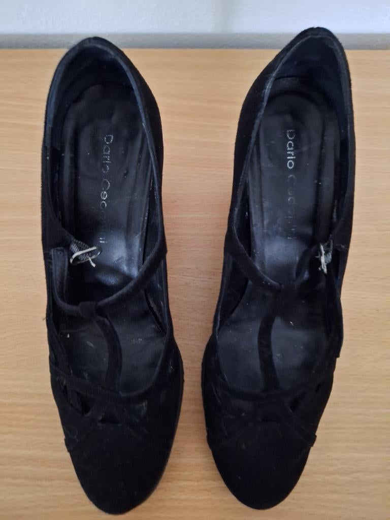 Zwart suède schoenen met sleehak, Ophalen of Verzenden, Zo goed als nieuw, Zwart