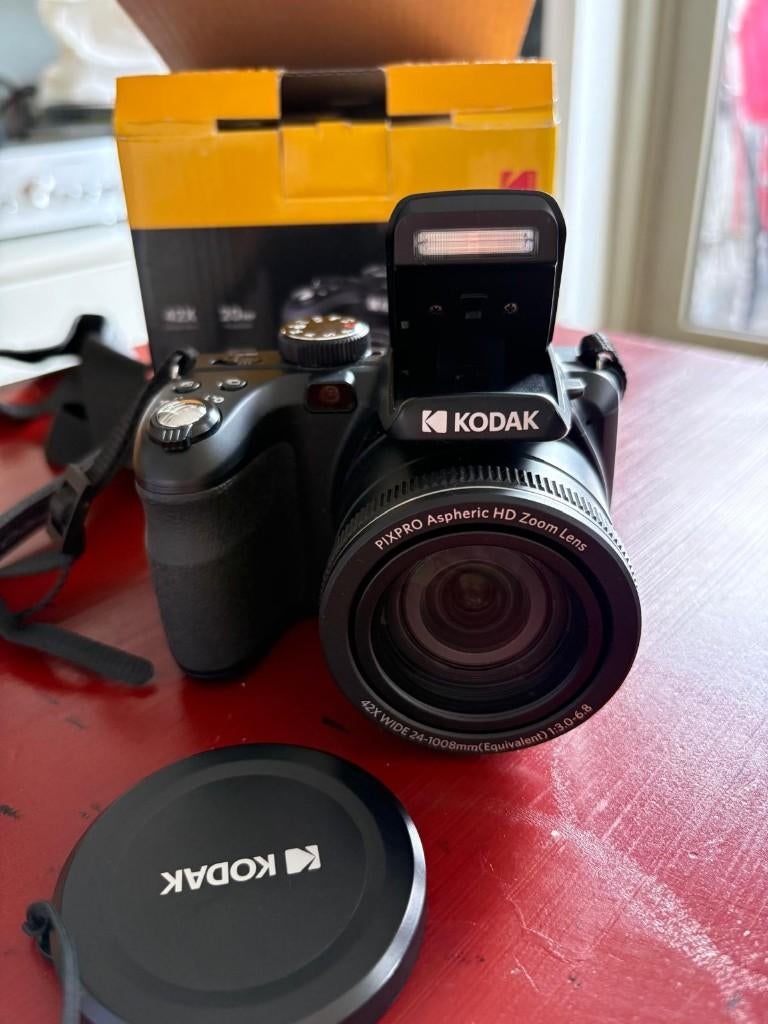 Fotocamera kodak pixpro AZ425, Spiegelreflex, Zo goed als nieuw, Kodak, 8 keer of meer