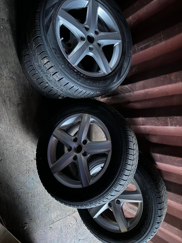 Winterbanden met titanium velgen voor Audi & VW, 18 inch, Gebruikt, 255 mm, Banden en Velgen