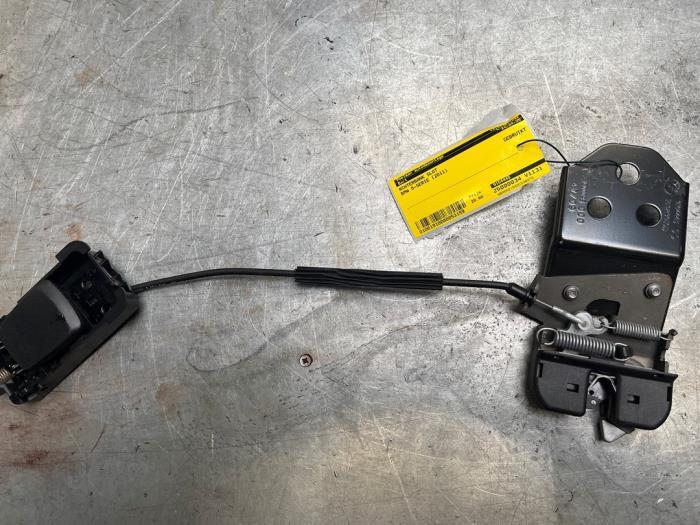 Achterbank slot van een BMW 5-Serie, Auto-onderdelen, Interieur en Bekleding, Ophalen of Verzenden, 3 maanden garantie, Gebruikt