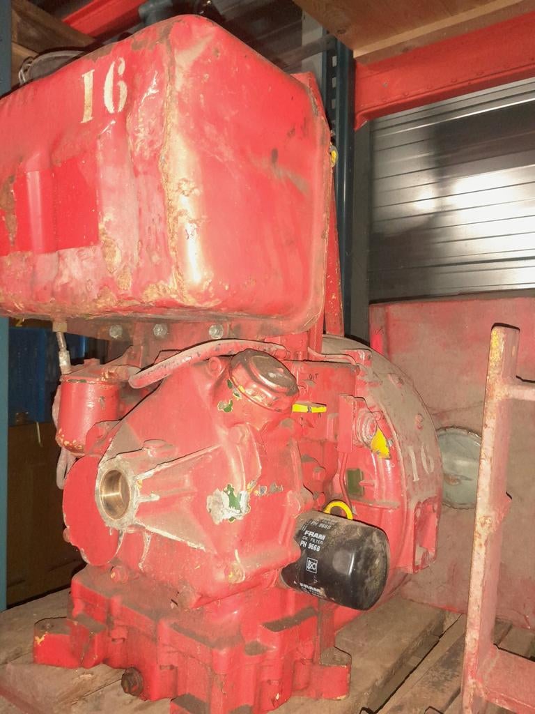Lister tr1 met tank uitlaat en uitgaande as, Ophalen