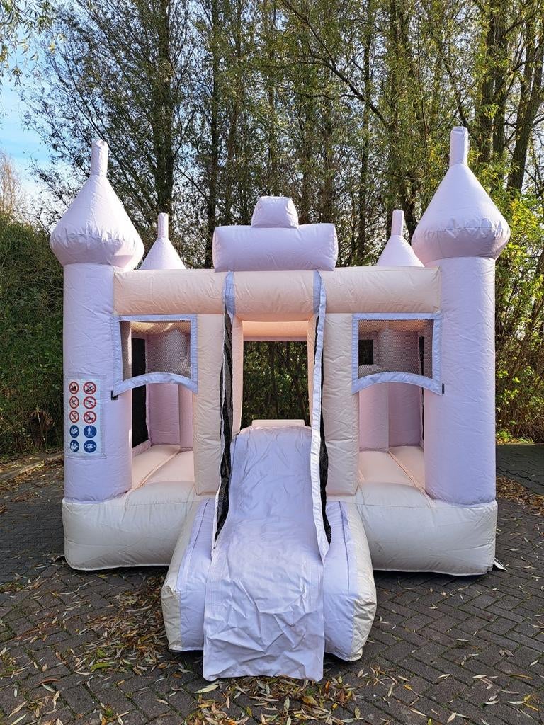 Springkussenkasteel Pastel tint te huur# feestje # bruiloft, Ophalen of Verzenden, Zo goed als nieuw