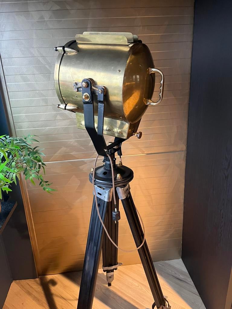 Francis searchlight zoeklicht antiek, Ophalen