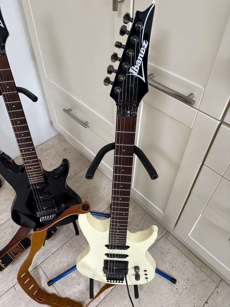 IBANEZ PRO540P BK (1987) ROADSTAR SATRIANI JAPAN, Ophalen, Zo goed als nieuw, Solid body, Ibanez