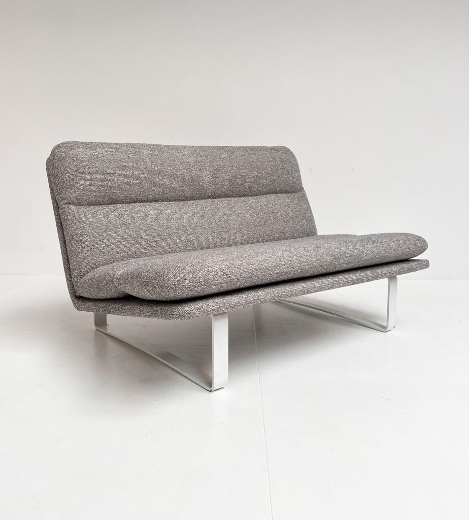 Opnieuw gestoffeerde Artifort Kho Liang Ie 2-zits sofa, Gebruikt, Design, Tweepersoons, 75 tot 100 cm