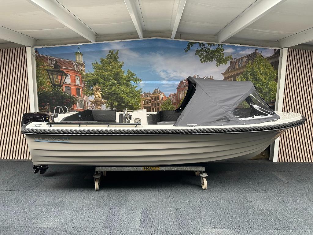 Silveryacht 525 | Vaarklaar | 5/6 pers | max 50PK, Watersport en Boten, Ophalen, Nieuw, Buitenboordmotor, Polyester