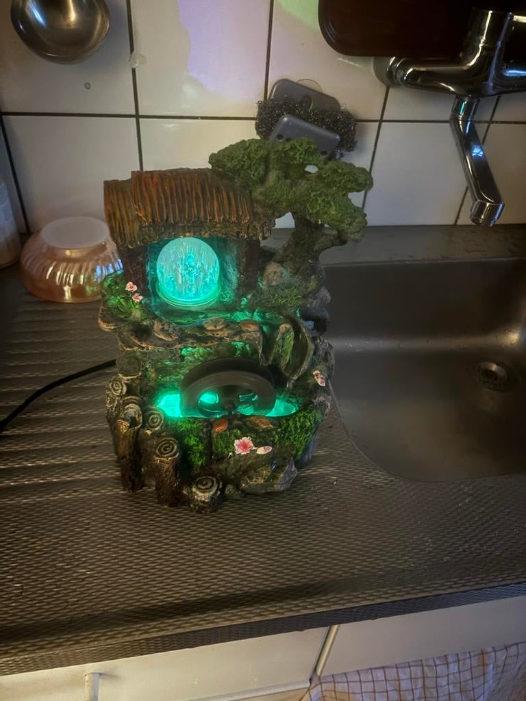 Water Decoratieve fontein met Verlichting, Tuin en Terras, Waterpartijen en Fonteinen, Ophalen, Zo goed als nieuw, Kunststof, Waterval