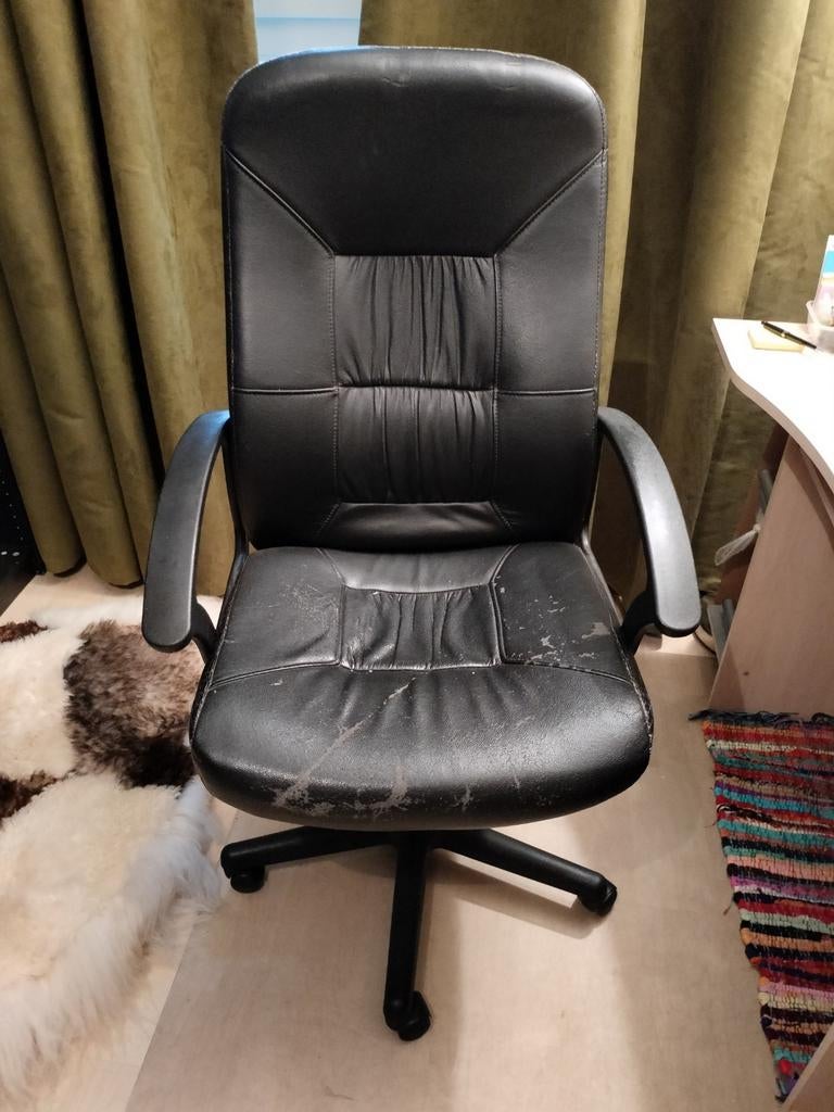 OFFICE/BUREAU STOEL - HOGE RUG, Ophalen