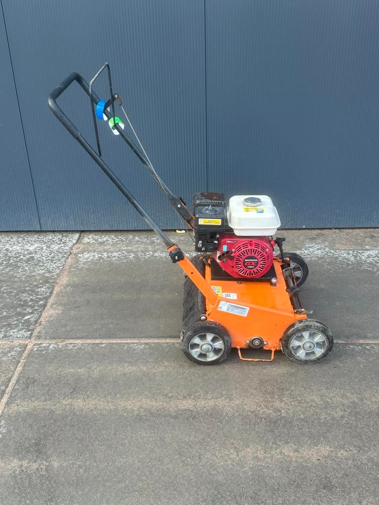 Eliet 450 Verticuteermachine - proffesioneel, Tuin en Terras, Ophalen, Zo goed als nieuw, Benzine