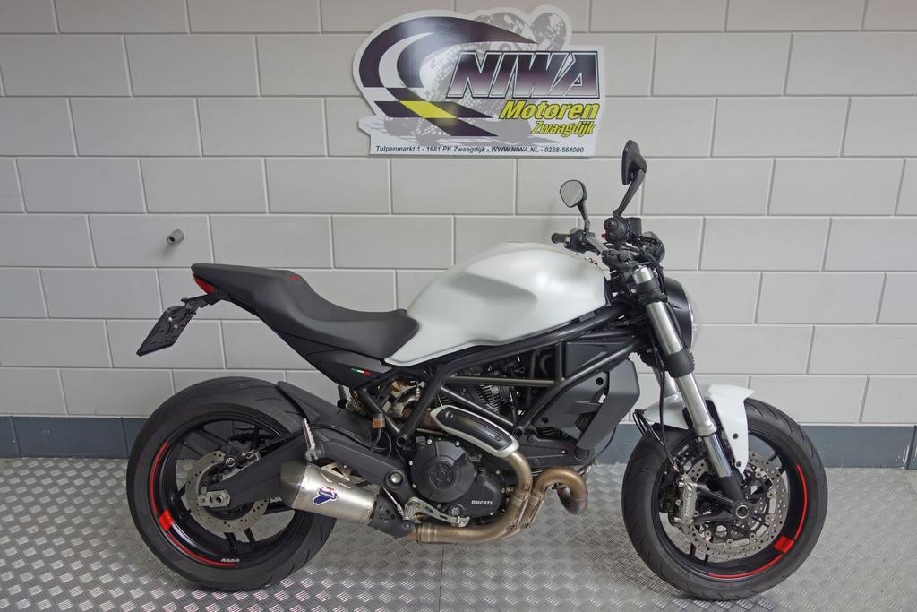 DUCATI MONSTER 797 (bj 2019), Motoren, DUCATI, 2 cilinders, Motorrijbewijs A, Bedrijf