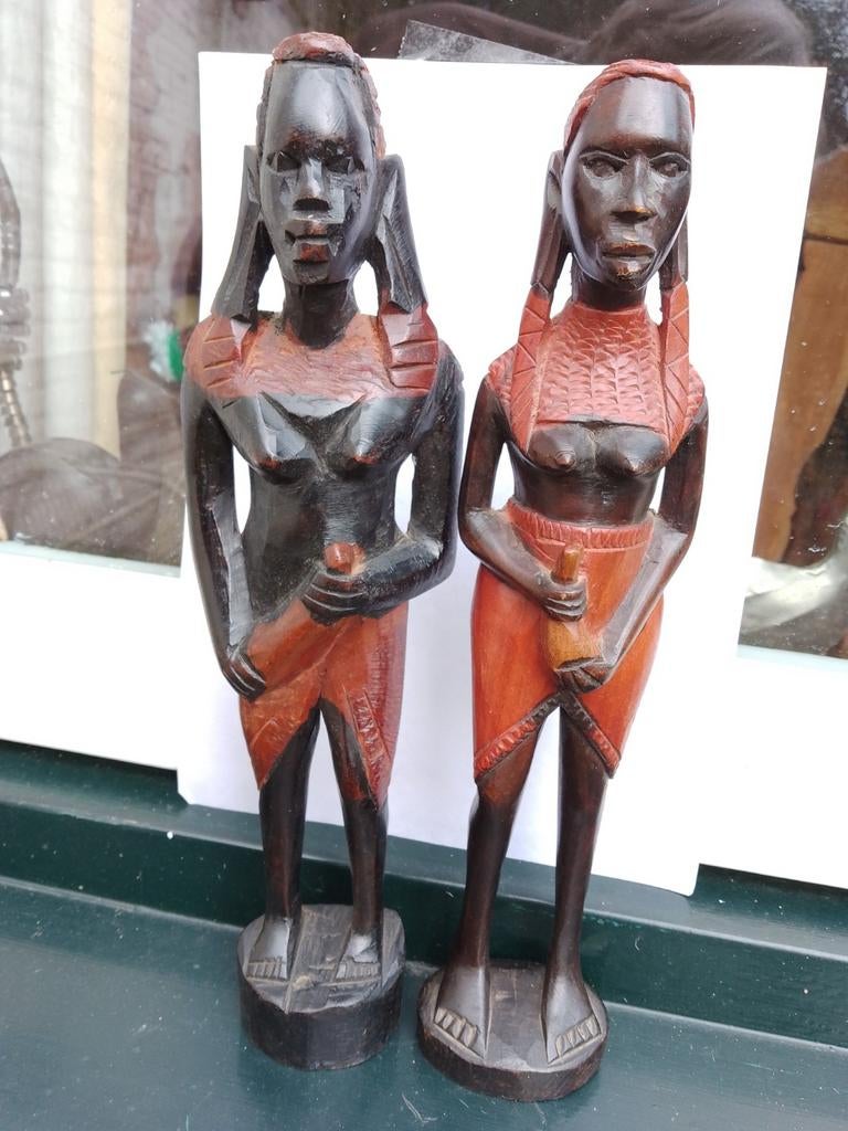 Houtsnijwerk beelden paar,  32 cm. Tribal art Afrika, Ophalen