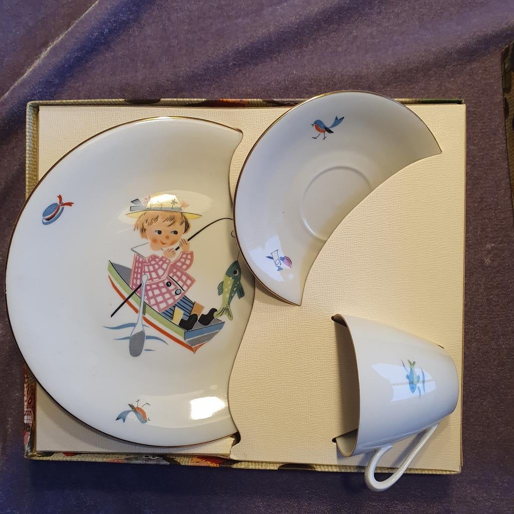Vintage Kinderservies met meisje in Boot, Ophalen of Verzenden