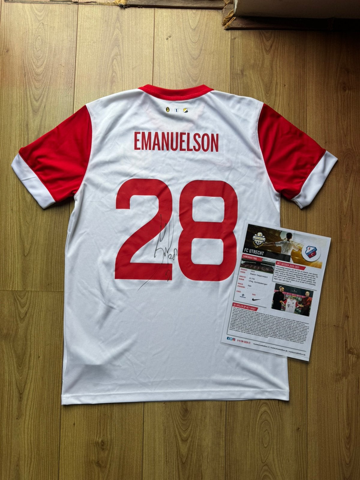 Voetbalshirt gesigneerd FC Utrecht Urby Emanuelson, Ophalen of Verzenden, Zo goed als nieuw, F.C. Utrecht, Shirt
