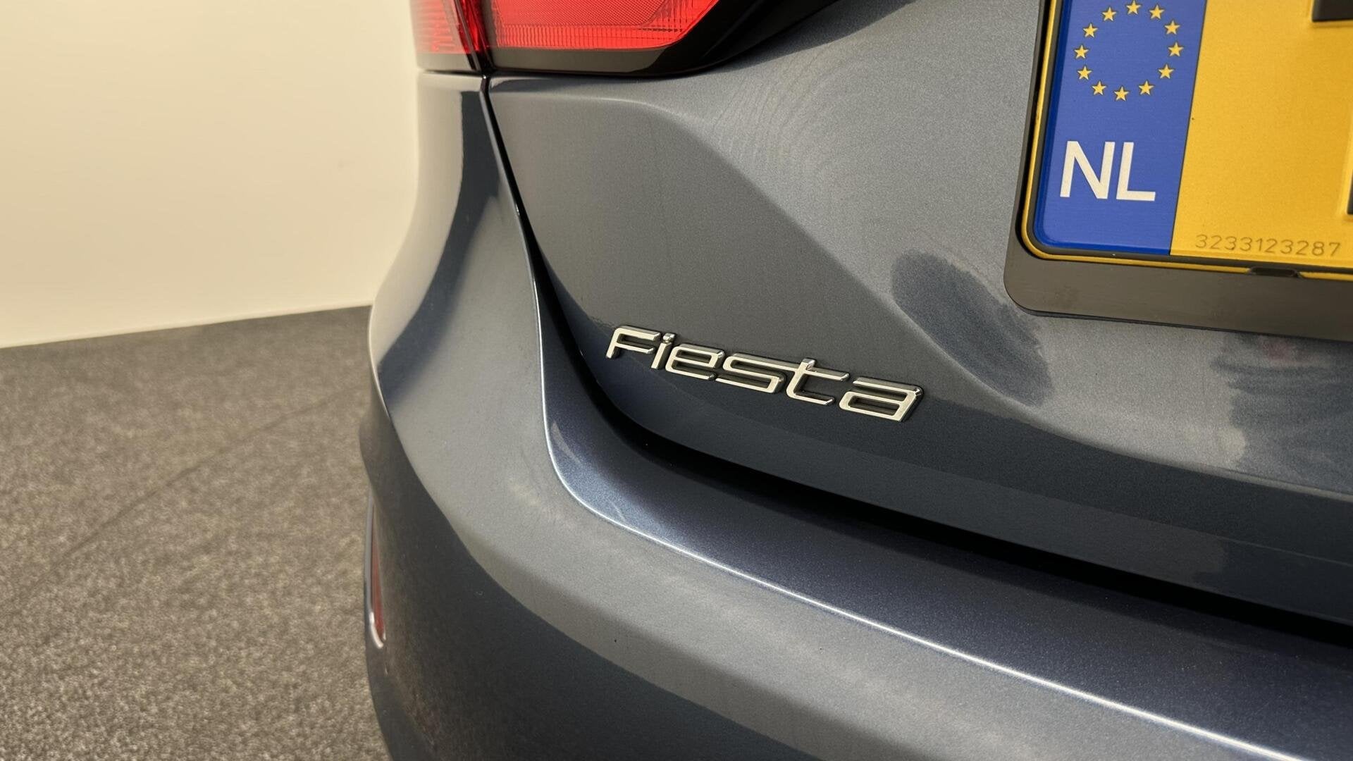 Foto 16 van Ford Fiesta 1.0 EcoBoost Hybrid Titanium NAVI CRUISE CARPLAY