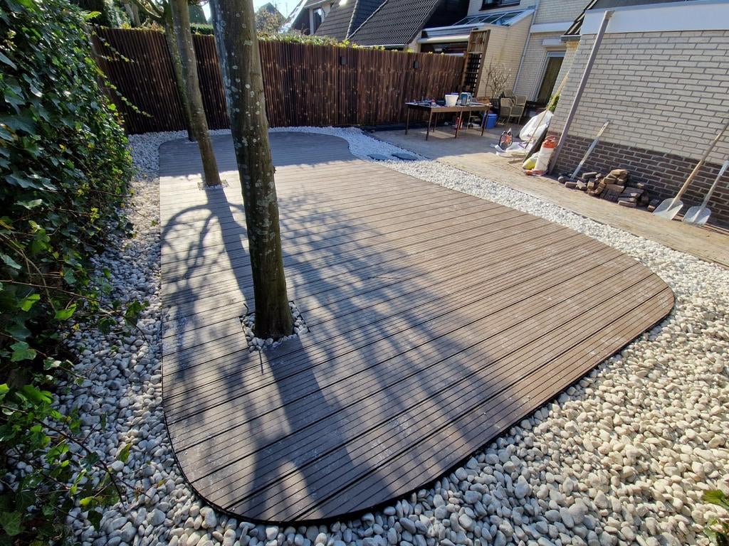 Foto 3 van Tuinaanleg & Bestrating | Schutting en vlonders