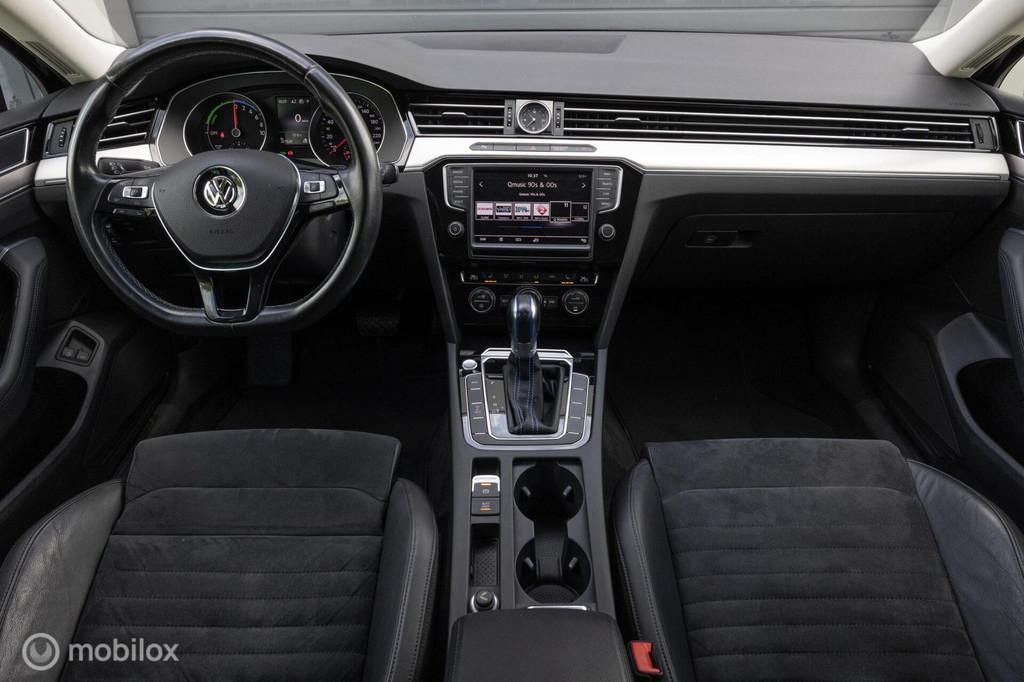 Volkswagen Passat Variant 1.4 TSI GTE Highline trekhaak DSG, Euro 6, 4 cilinders, Zwart, Hybride Elektrisch/Benzine